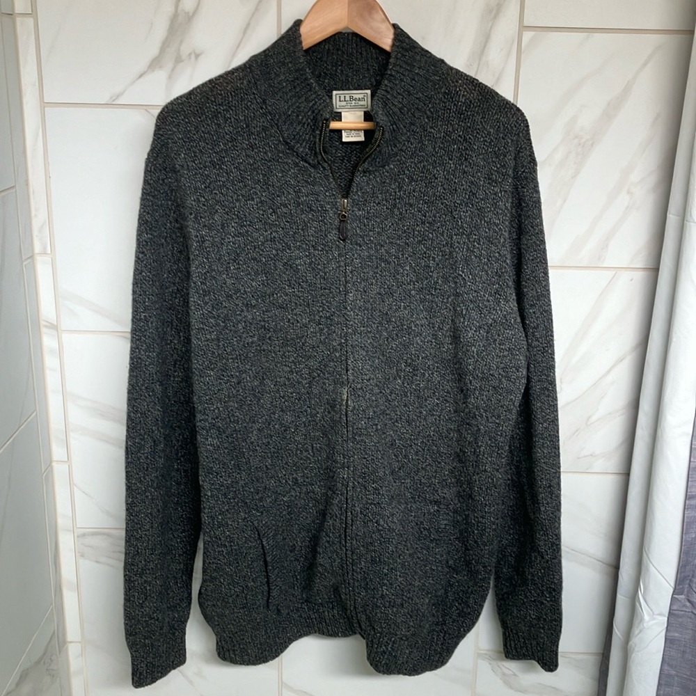 L.L. Bean men’s XL tall gray knit zip front sweater with pockets